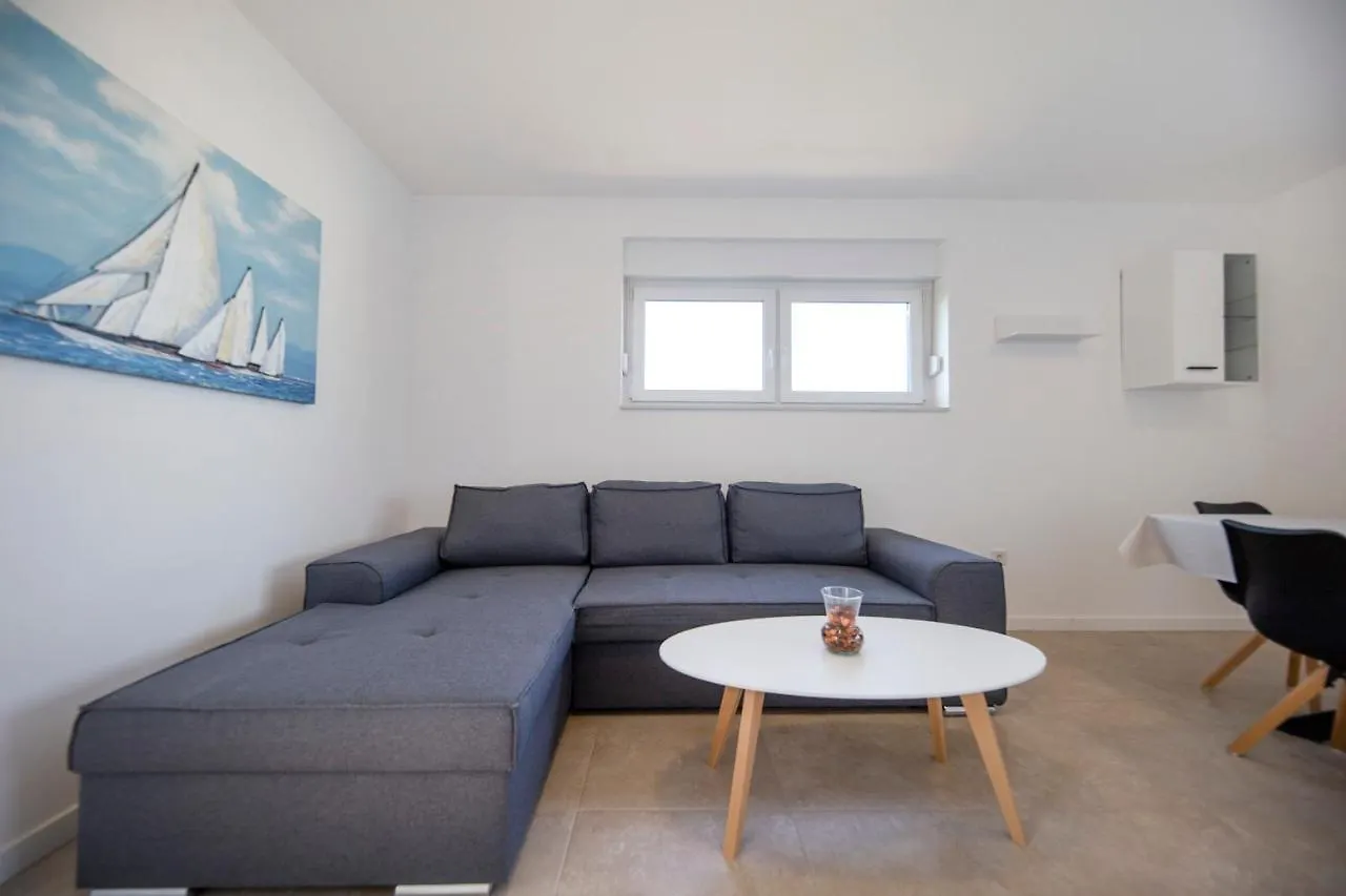 Apartmani Tamaris Углян Хорватия