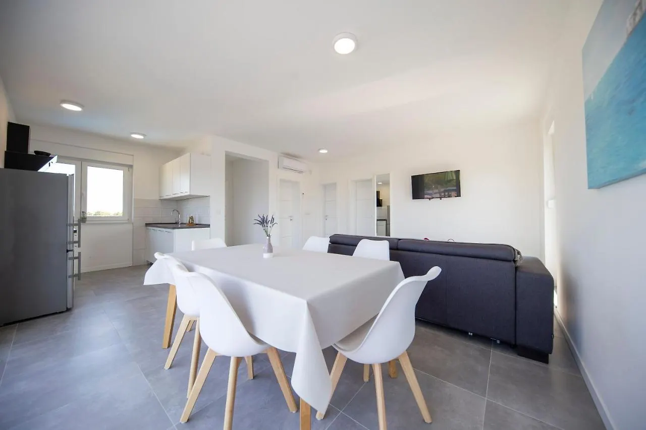 Apartmani Tamaris Углян 0*,  Хорватия