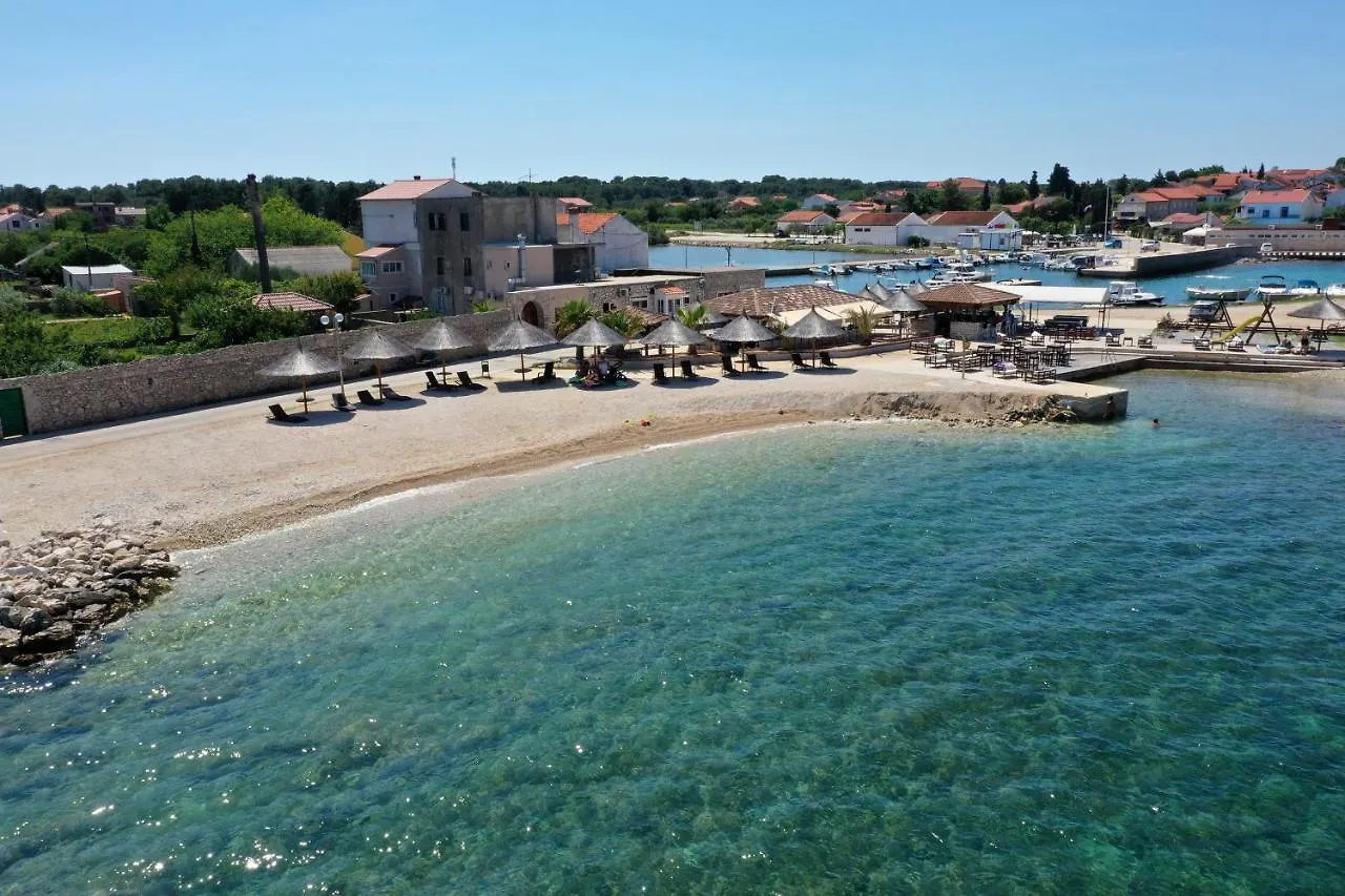 Apartment Apartmani Tamaris Ugljan Kroatien