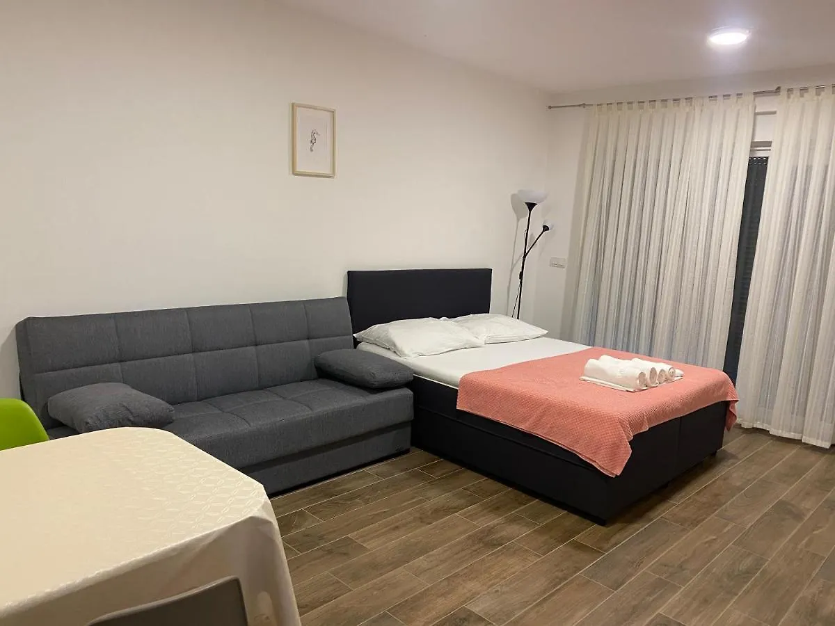 Apartmani Tamaris Углян 0*,